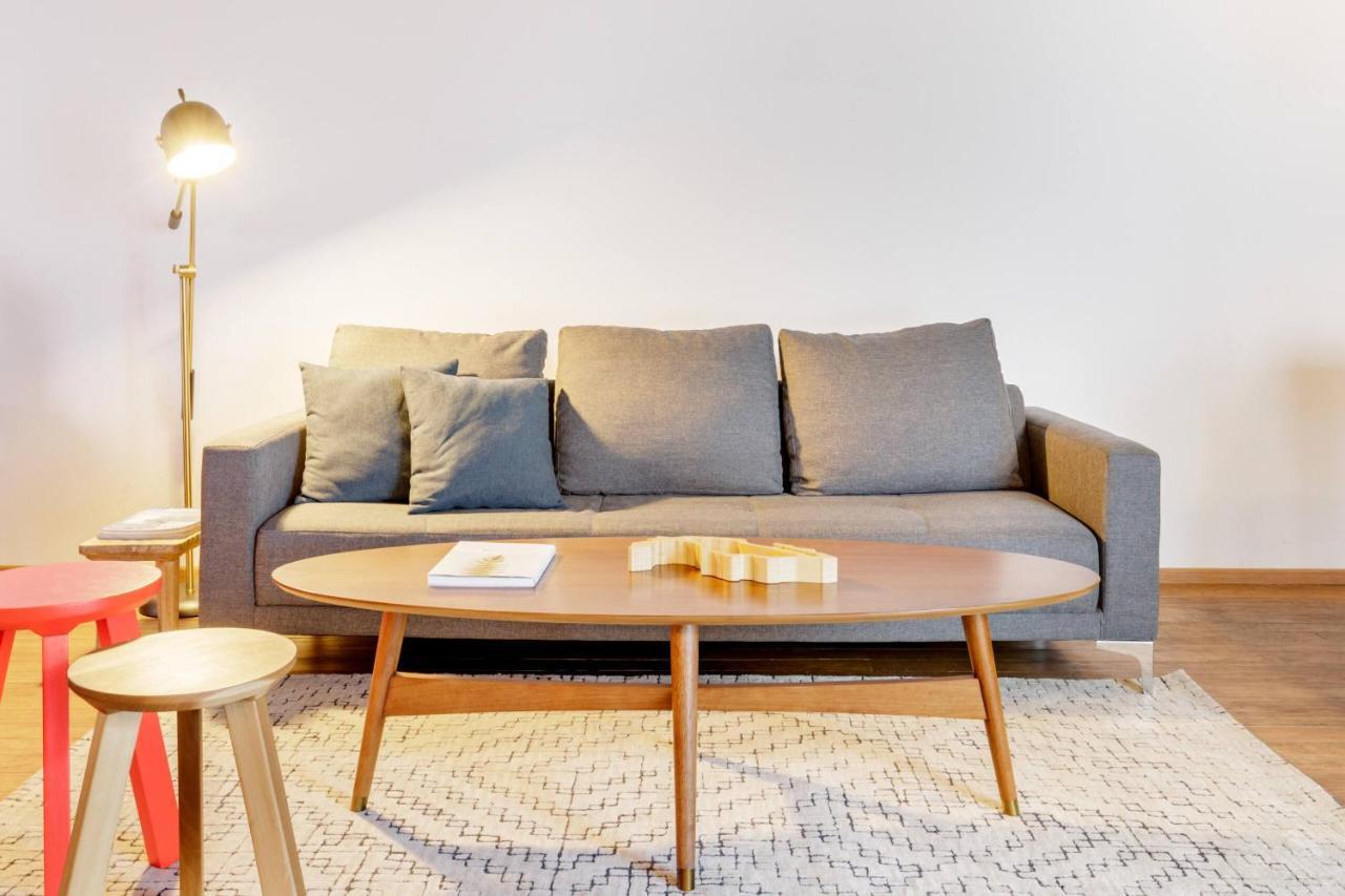 Chic And Minimalist Loft Appartement